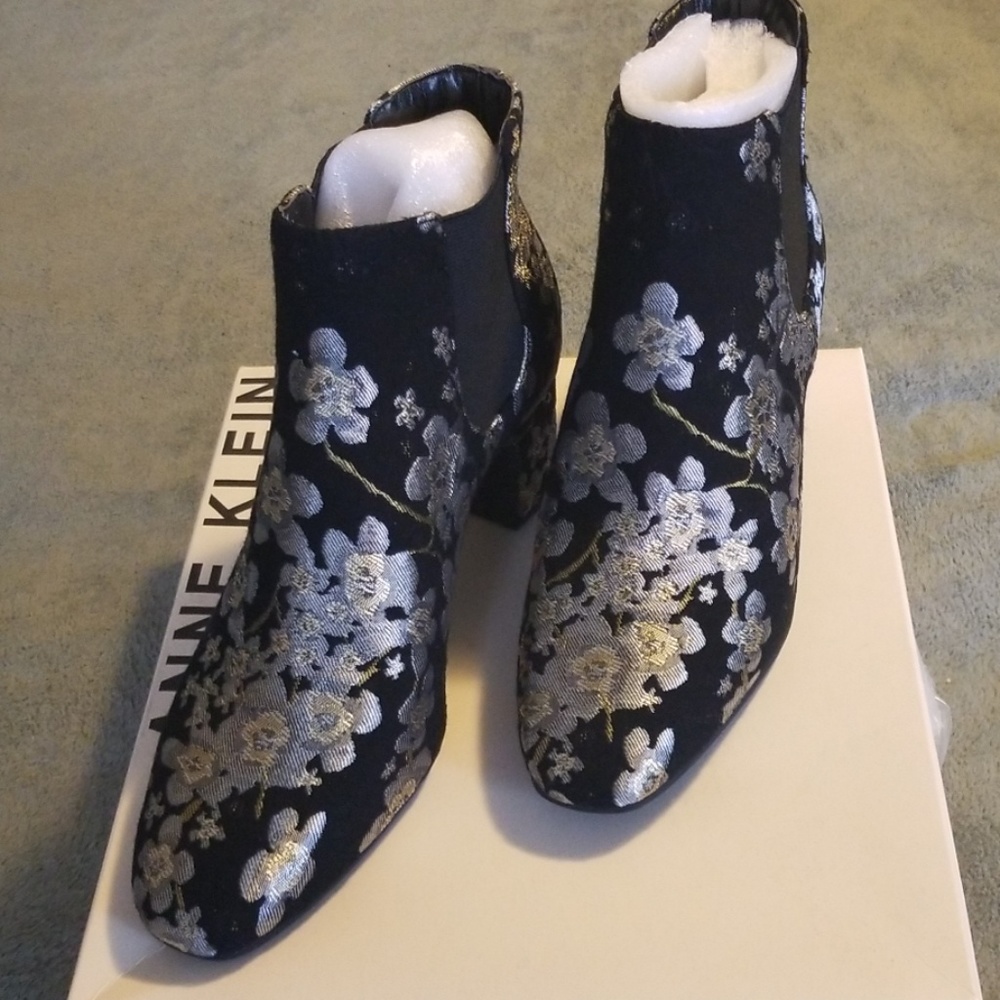 Ann Klein Gorgia Dress Booties/Boot, sz 7.5M, NIB